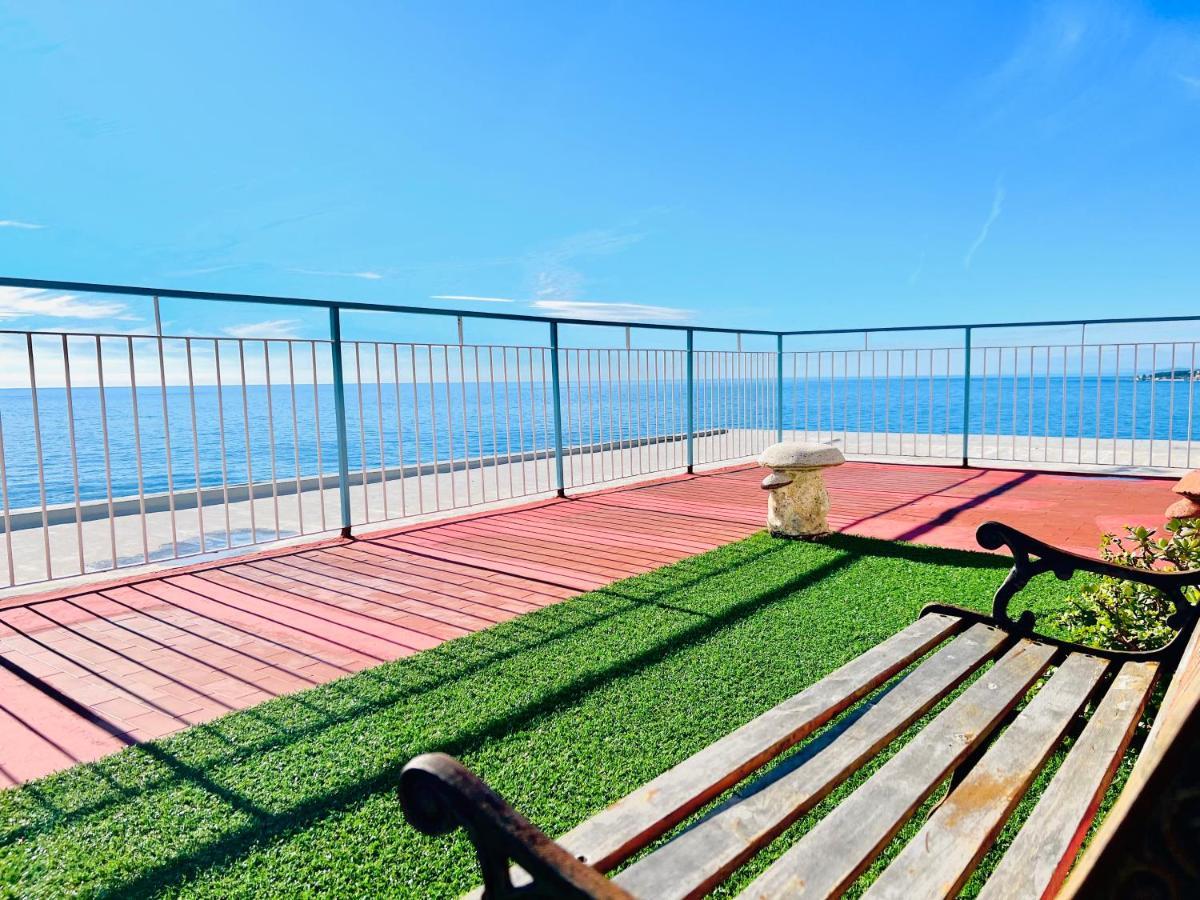 Suite Sunset 7 - Fronte Mare San Remo Buitenkant foto