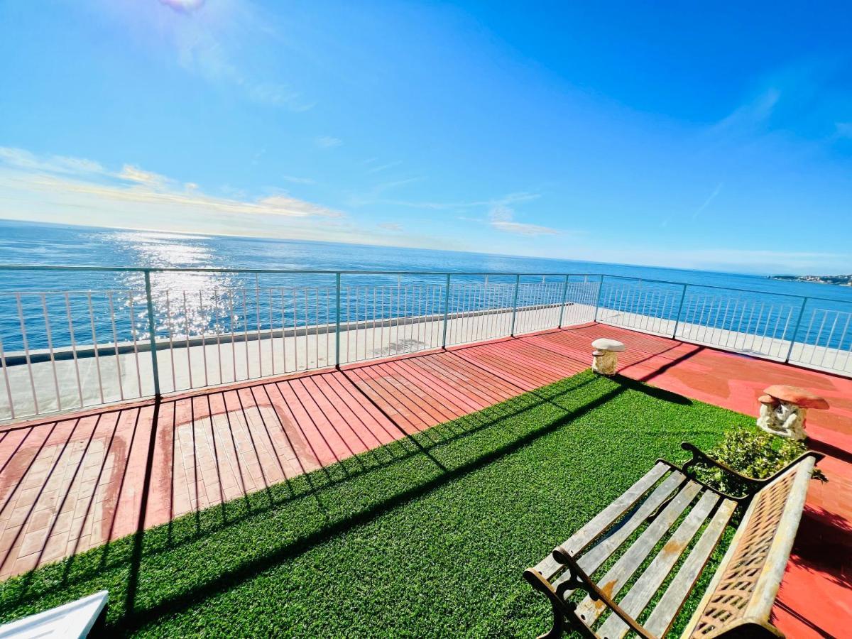 Suite Sunset 7 - Fronte Mare San Remo Buitenkant foto