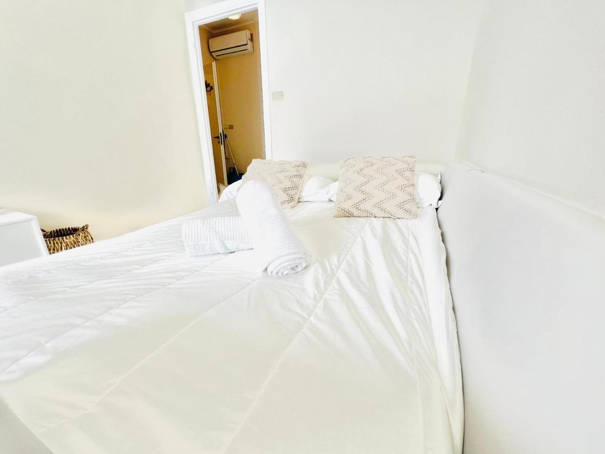 Suite Sunset 7 - Fronte Mare San Remo Buitenkant foto